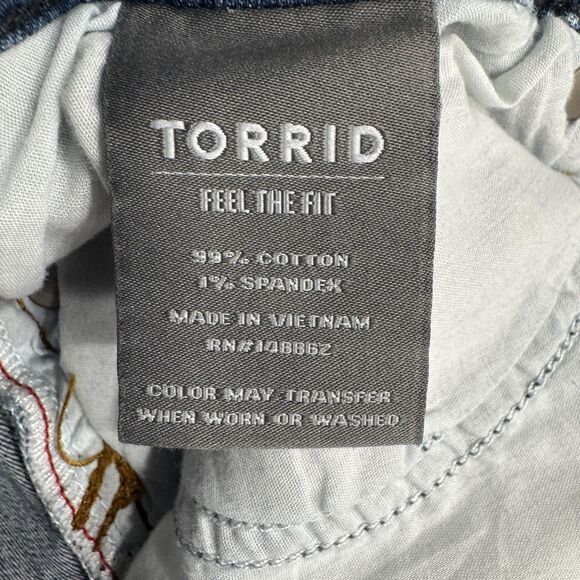 Torrid Boyfriend Straight Jeans Womens 16 XT Blue Distressed Measures 36 x 32 - Picture 5 of 10